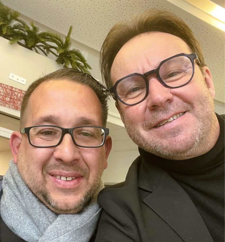 Thierry LARDEUX, Journaliste à Angers Télé lors de notre entretien